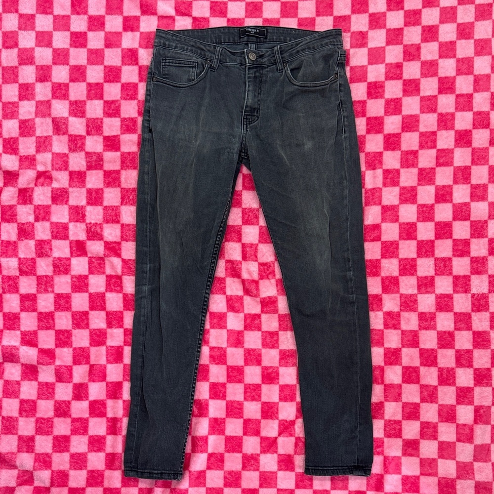 Forever 21 Men's Slim Straight Jeans in Washed Black